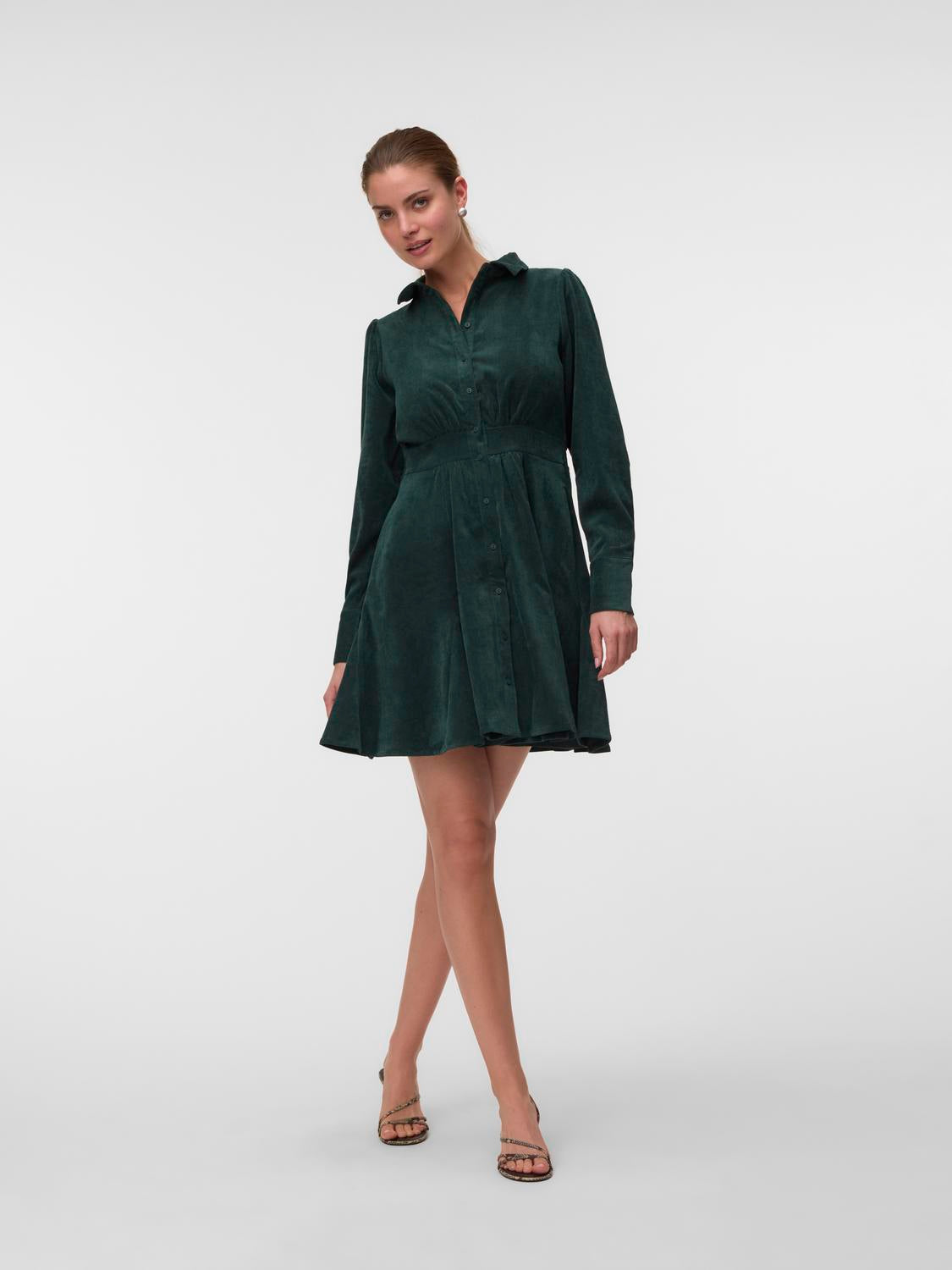 model_shot-front
